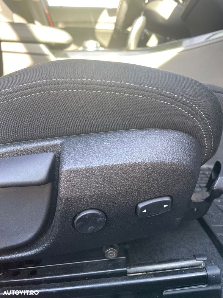 BMW Seria 1 120i Aut. Sport Line - 12