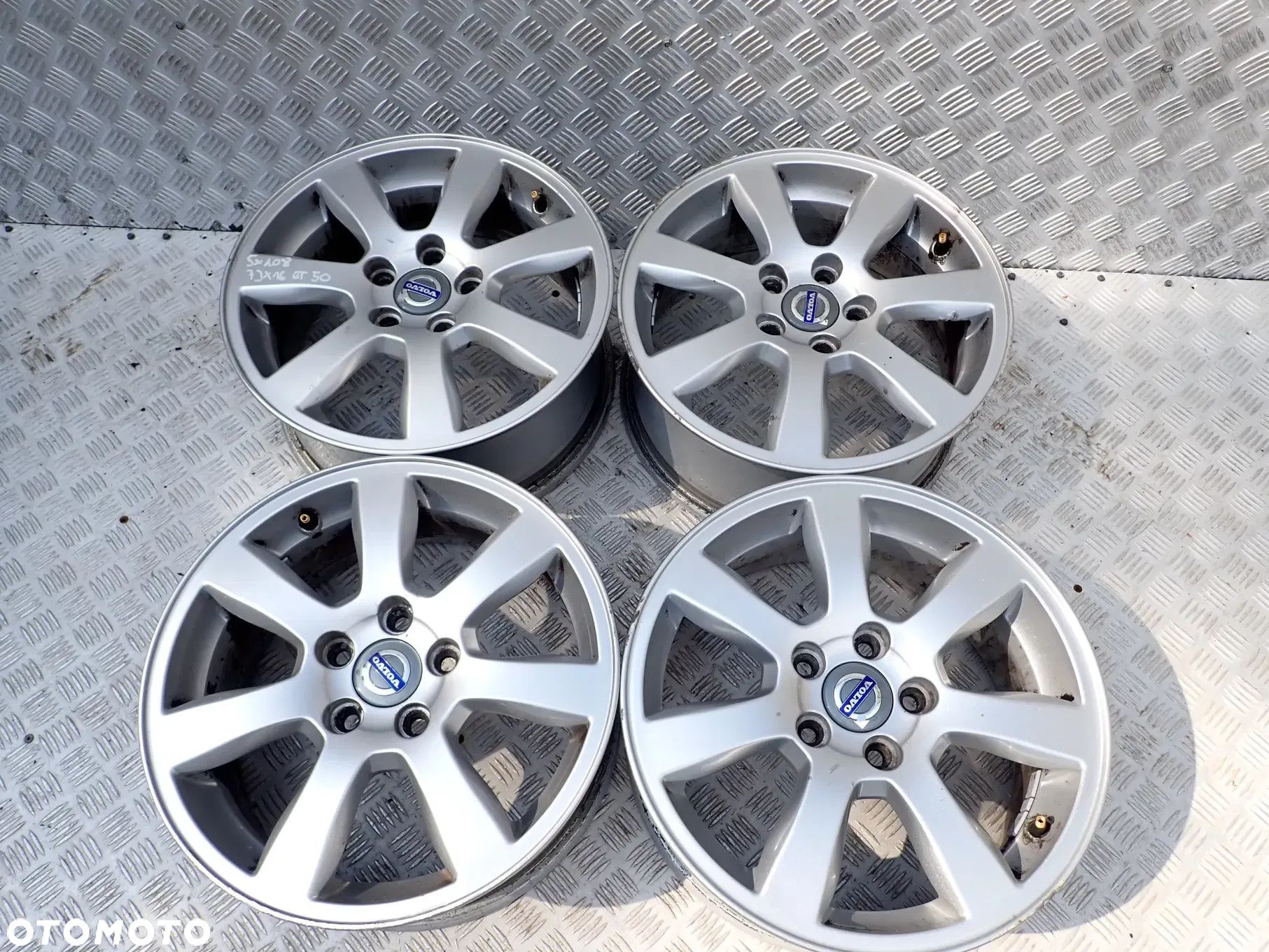 FELGI ALUMINIOWE FORD 5X108 7X16 ET 50 - 1