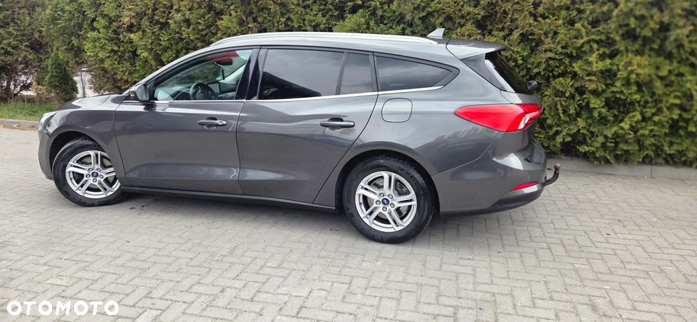 Ford Focus 1.0 EcoBoost STart-Stopp-System TITANIUM - 9