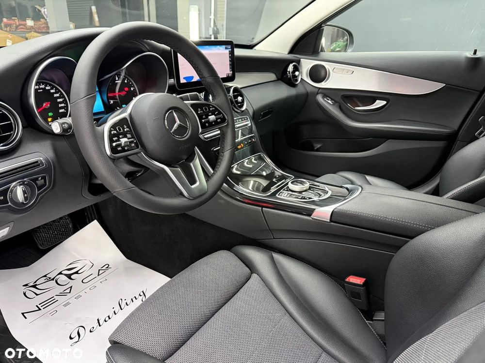 Mercedes-Benz Klasa C - 25