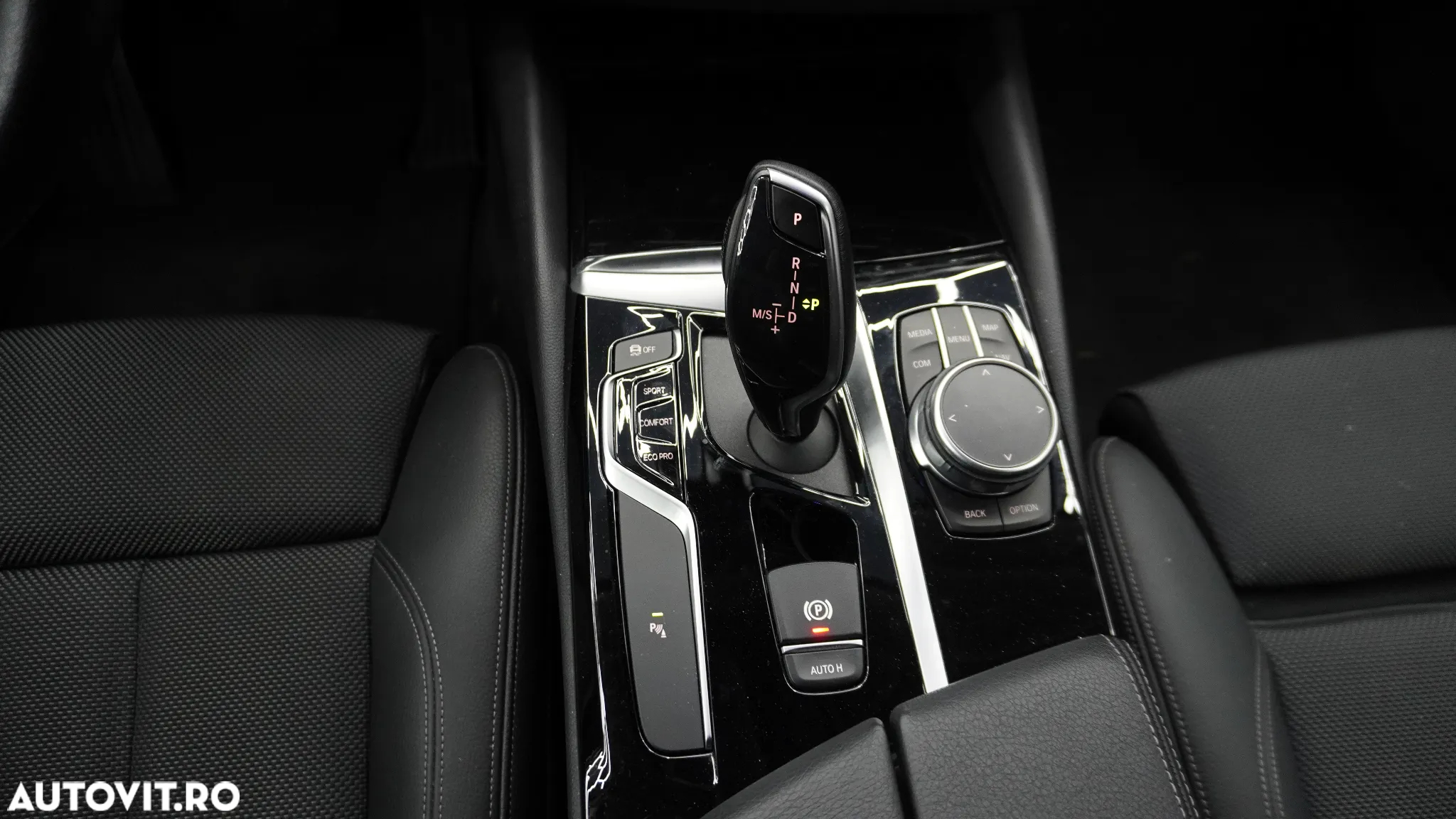 BMW Seria 5 520d AT MHEV - 13