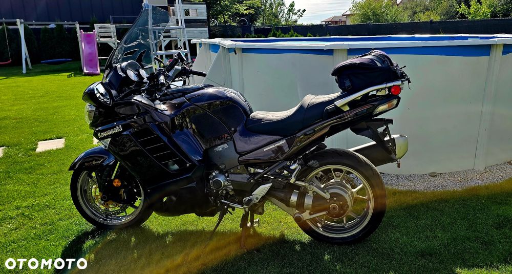 Kawasaki GTR - 1