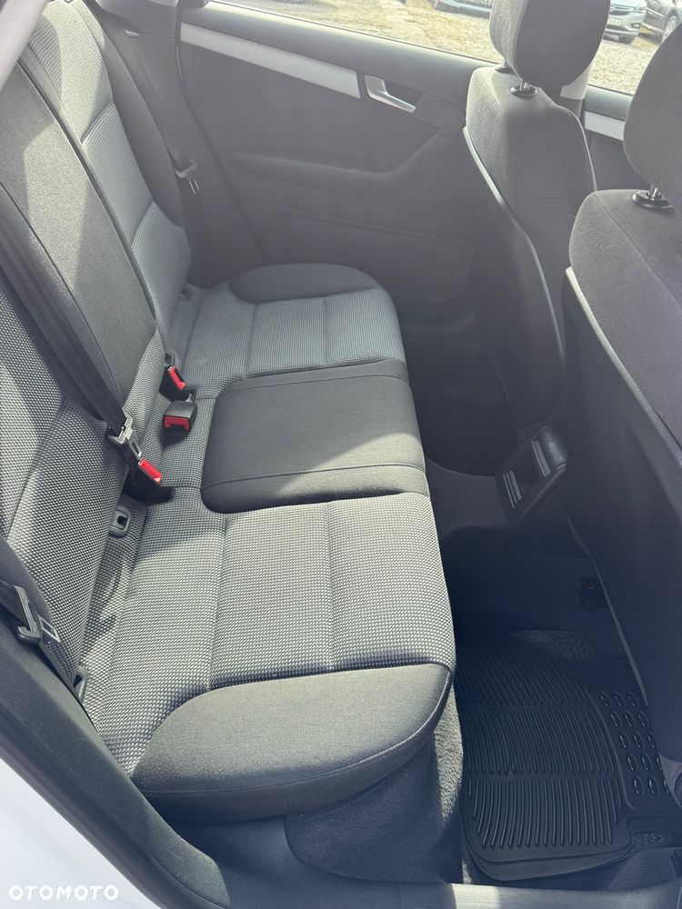 Audi A3 Sportback 1.4 TFSI S tronic Ambiente - 17