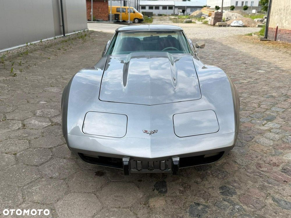 Chevrolet Corvette - 7