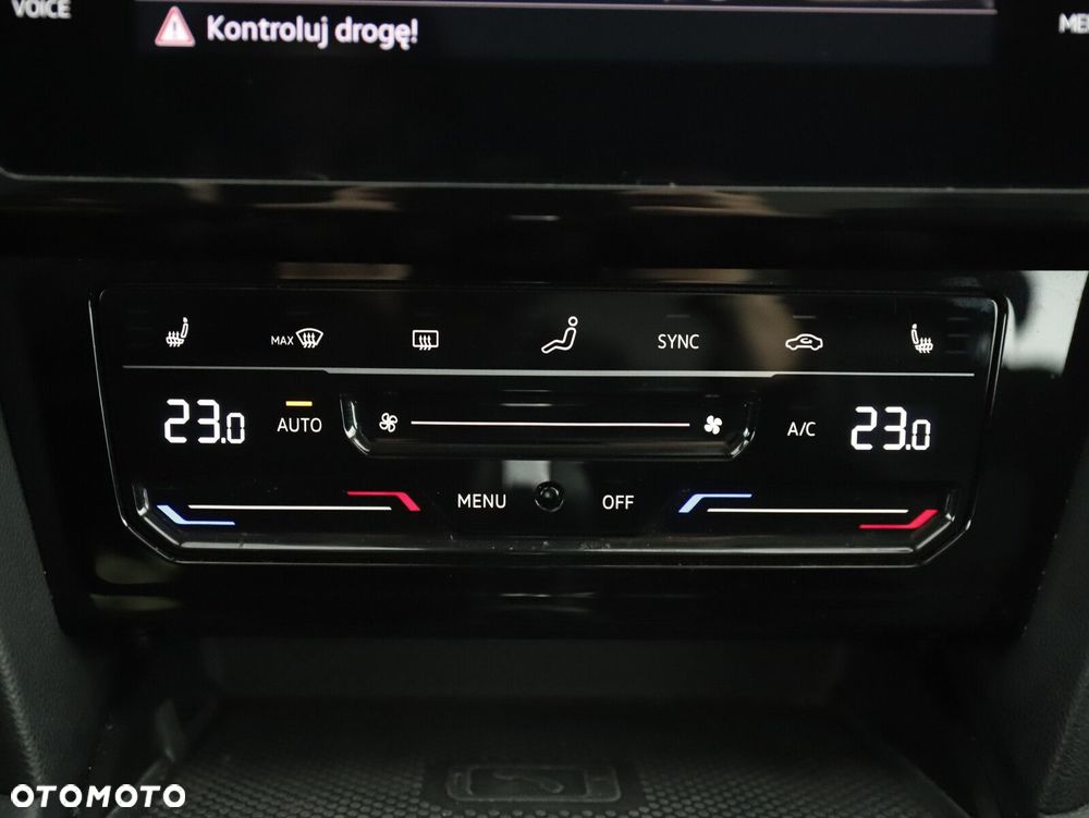Volkswagen Passat 2.0 TDI Business DSG - 24