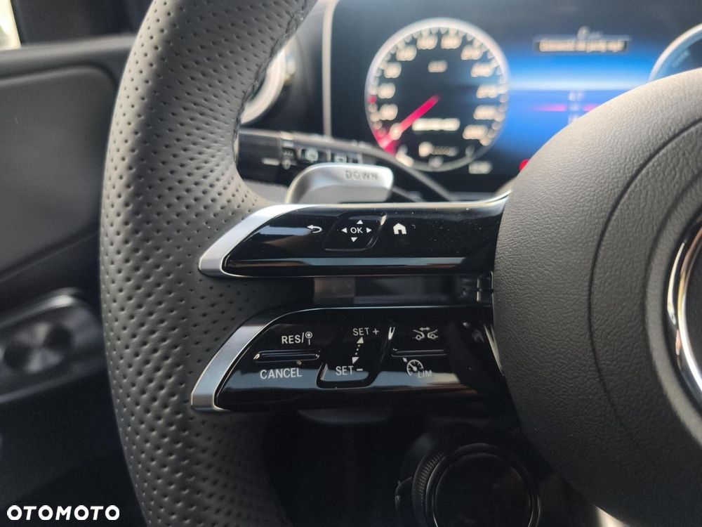 Mercedes-Benz GLC - 16