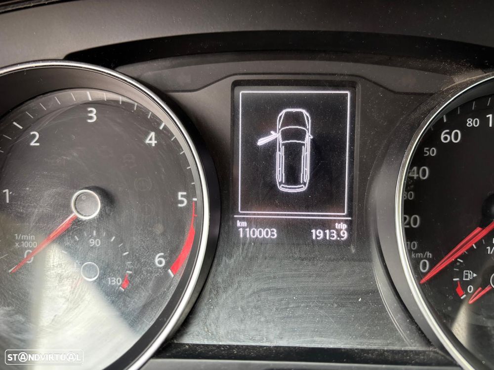 VW Passat Variant 1.6 TDI Trendline - 4