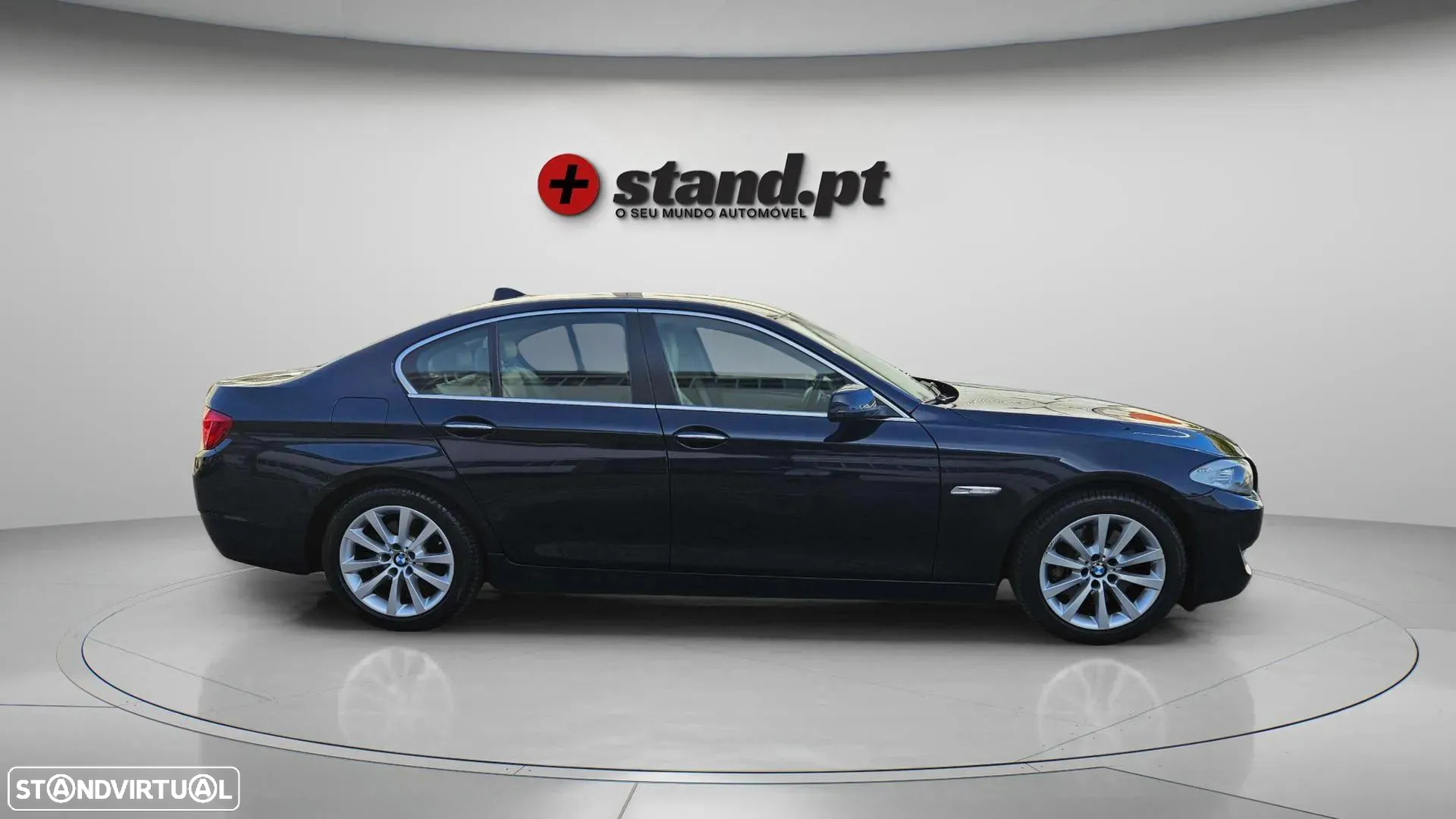 BMW 525 d Exclusive Auto 126g - 4