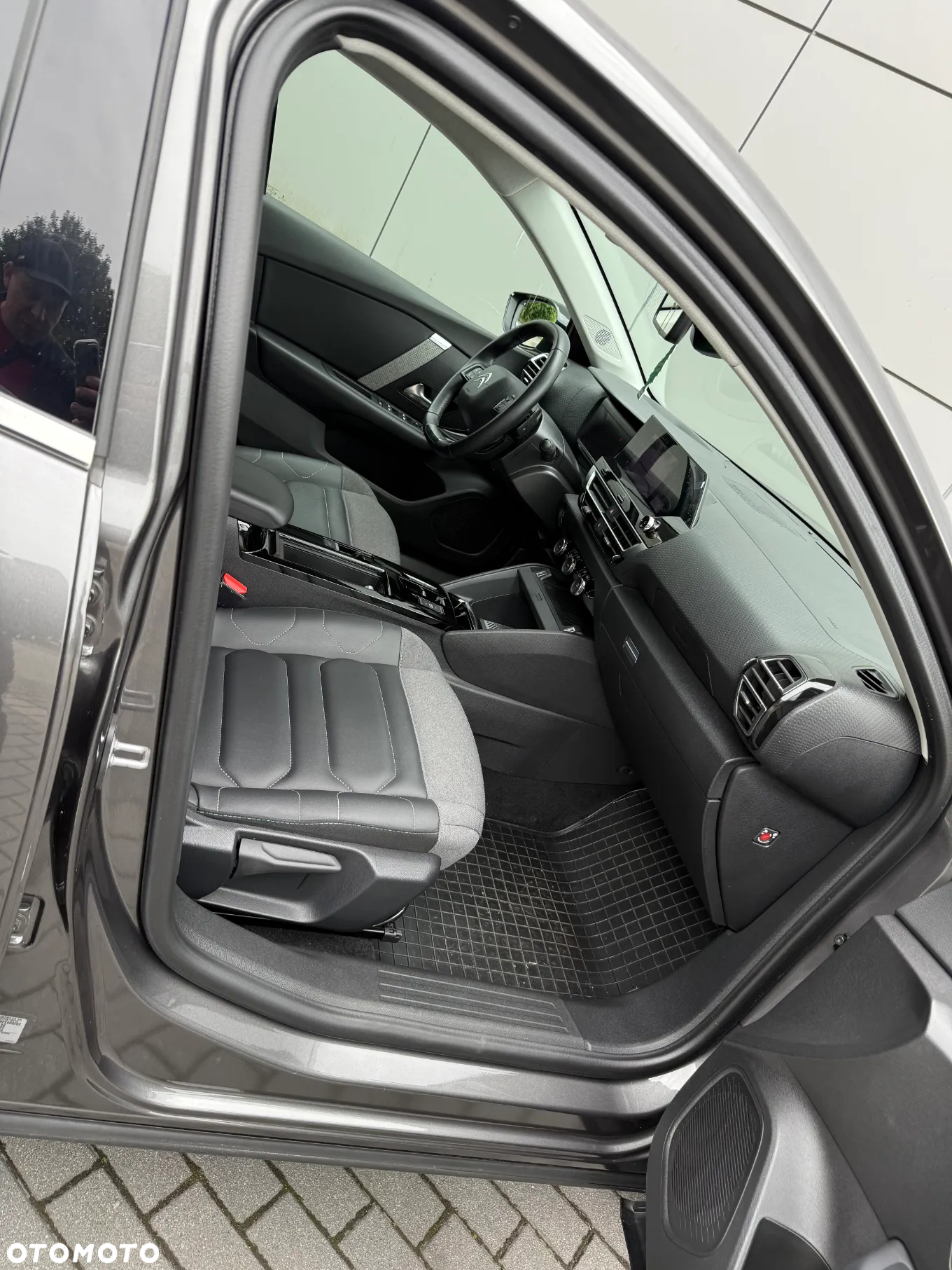 Citroën C4 1.2 PureTech C-Series S&S EAT8 - 15