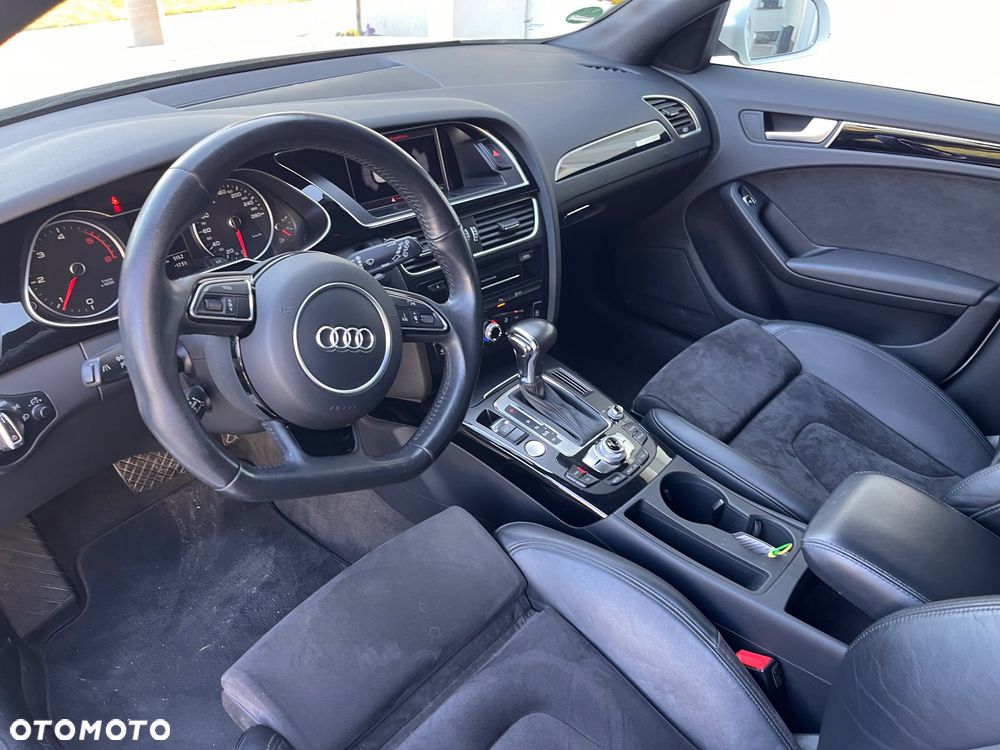 Audi A4 Avant 2.0 TDI DPF quattro S tronic S line Sportpaket - 7