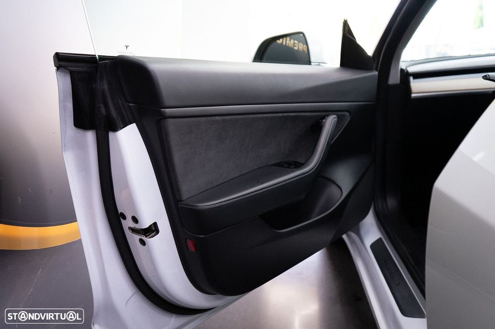 Tesla Model 3 Standard RWD Plus - 23