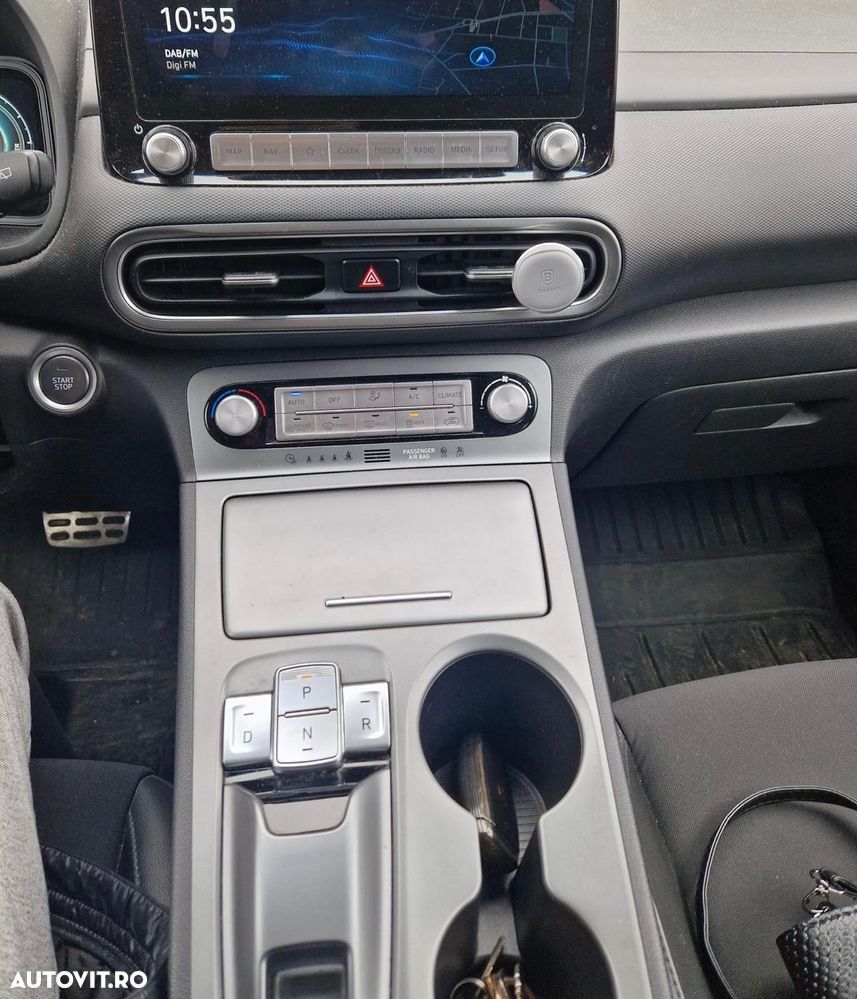 Hyundai KONA 204CP Luxury - 7