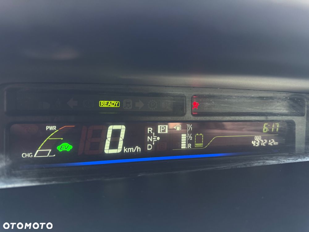 Toyota Prius+ - 17