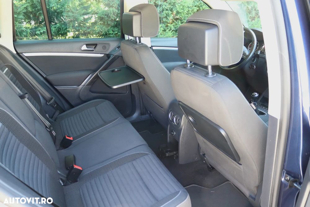 Volkswagen Tiguan 2.0 TDI 4Motion Sport & Style - 17