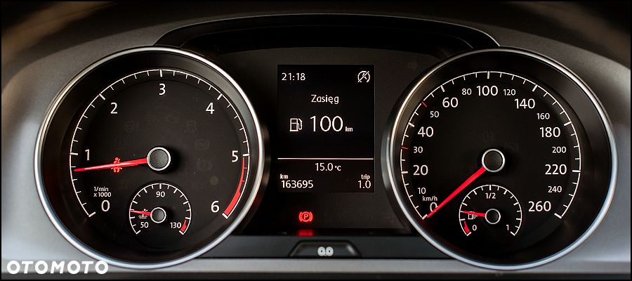 Volkswagen Golf - 22