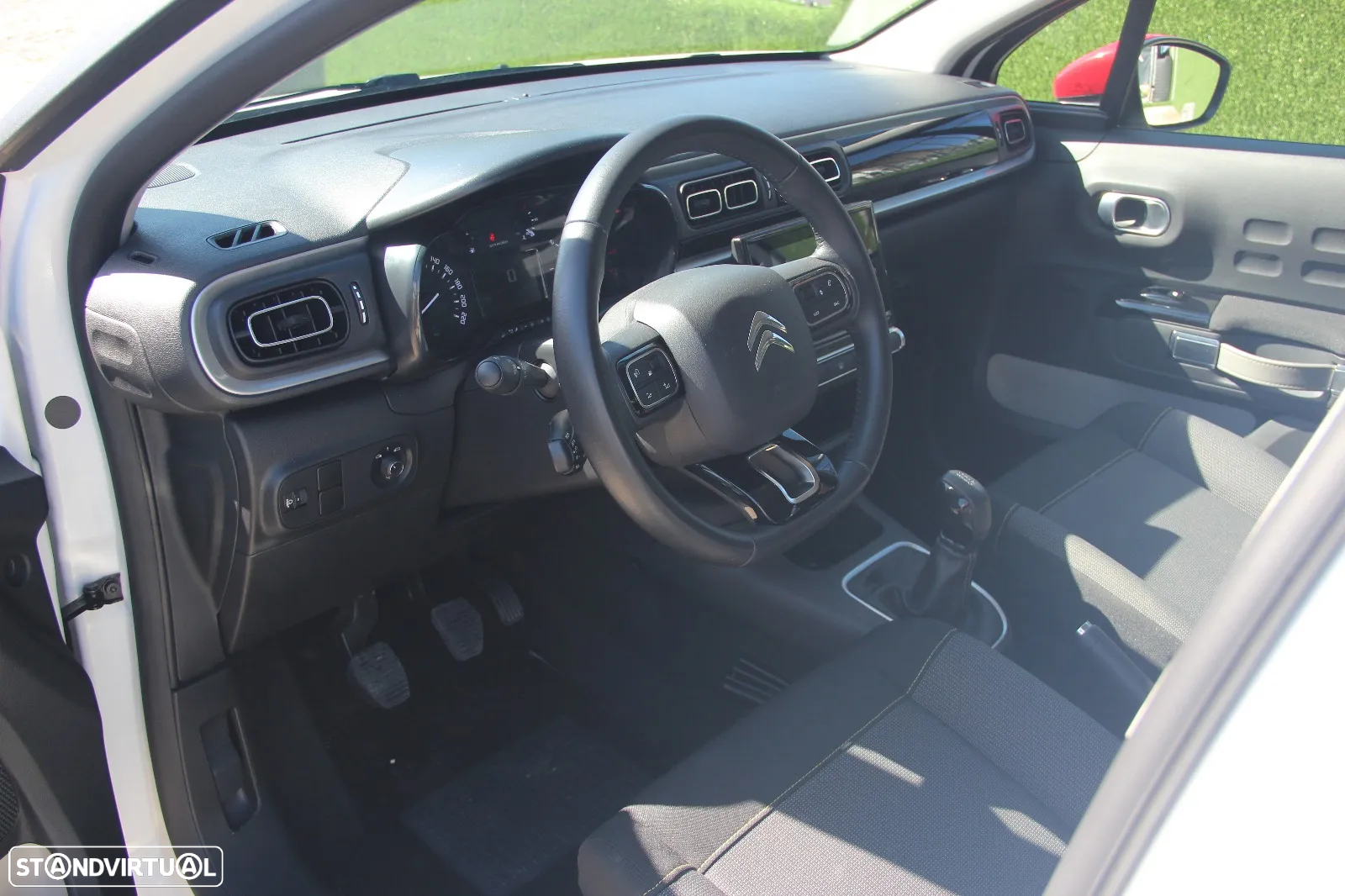 Citroën C3 1.2 PureTech Shine - 8