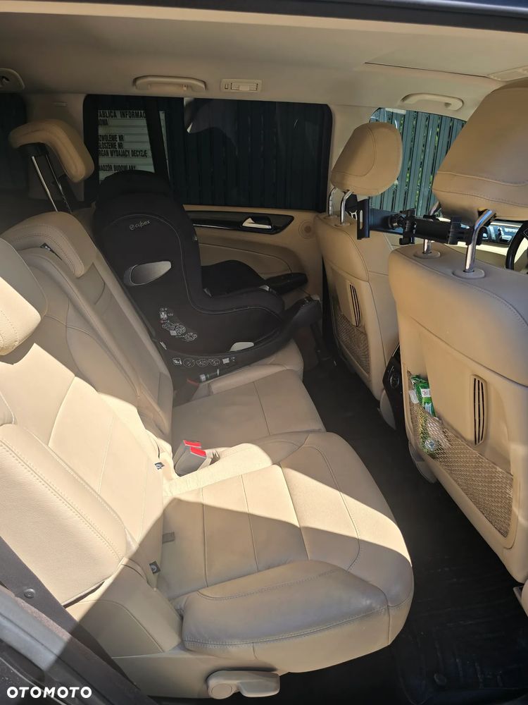 Mercedes-Benz GLS 350 d 4-Matic - 22