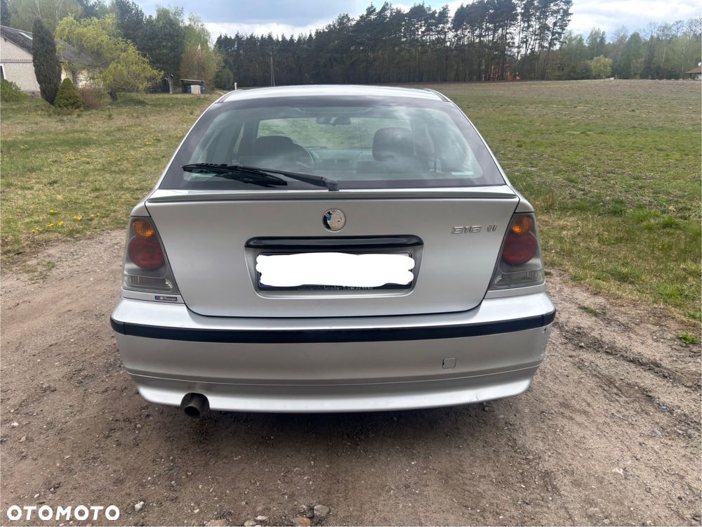 BMW Seria 3 316ti - 11
