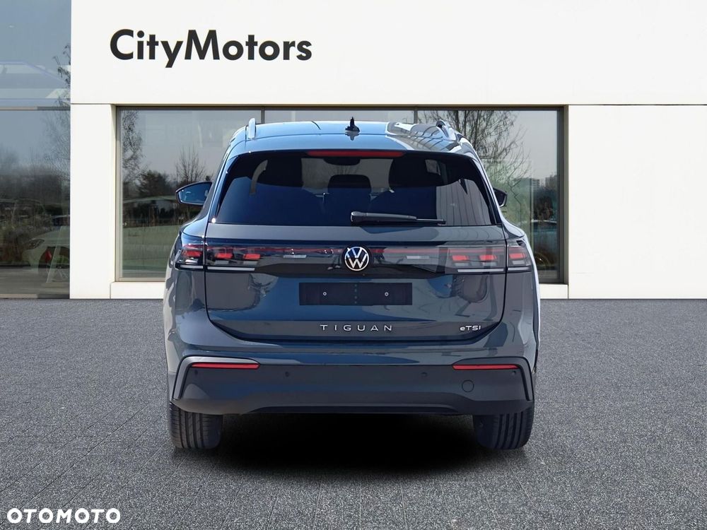 Volkswagen Tiguan - 5