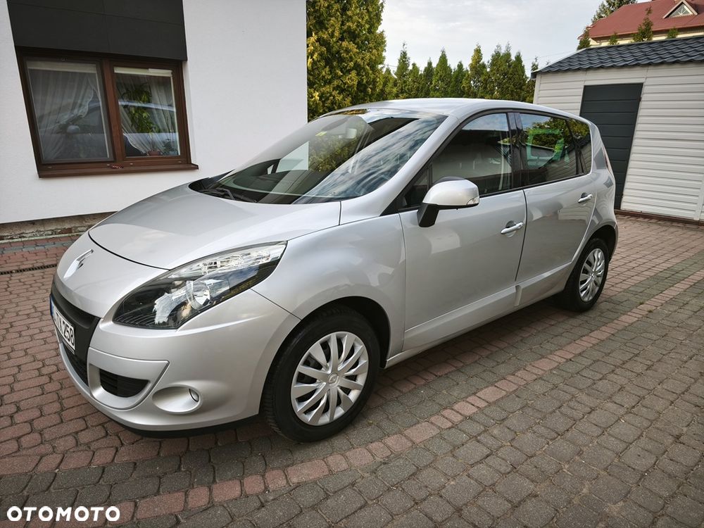 Renault Scenic 1.6 16V 110 TomTom Edition - 17