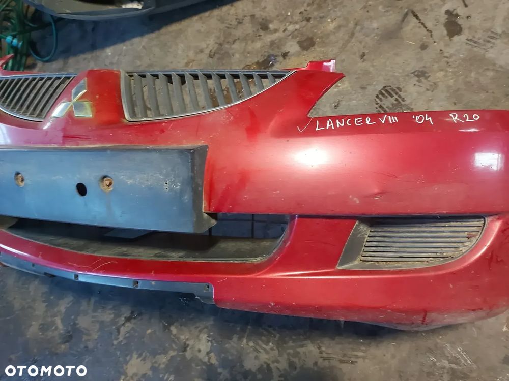 Zderzak przód przedni  MITSUBISHI LANCER VIII 04' kod R20 - 3