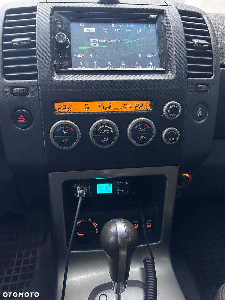 Nissan Pathfinder 2.5 DCi Elegance + - 24