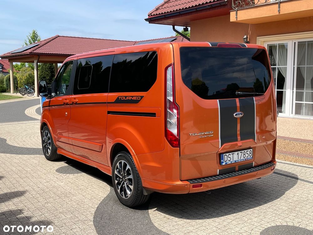 Ford Tourneo Custom - 4