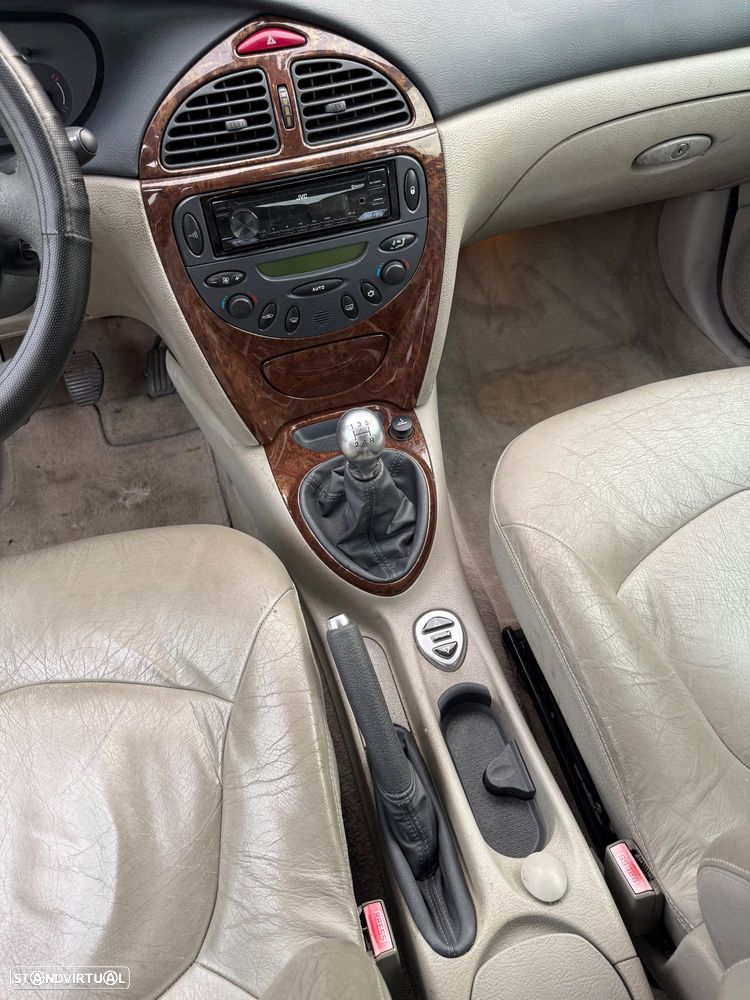 Citroën C5 2.2 HDi Exclusive - 12