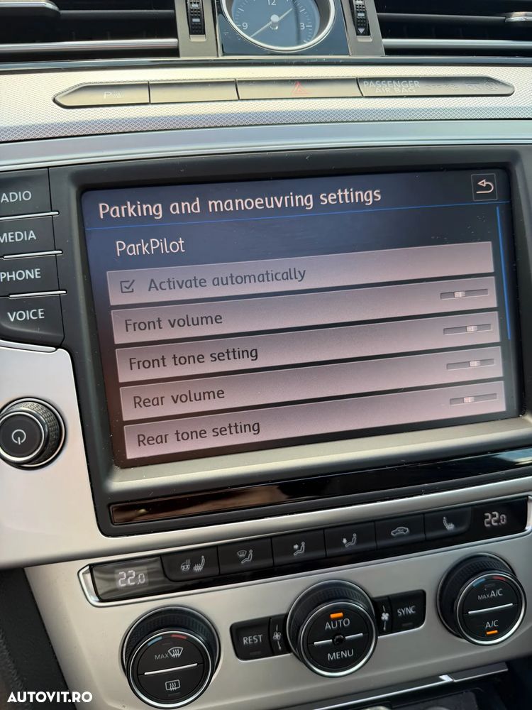 Volkswagen Passat - 36