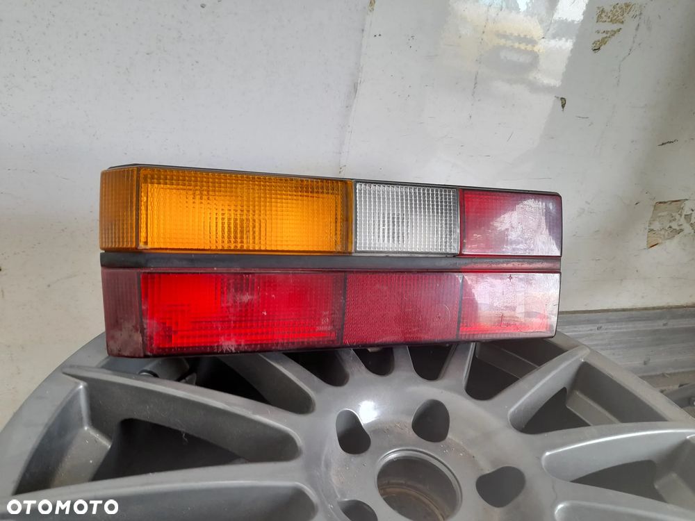 Lampa lewy tył Volkswagen Golf MK1 Hella 171945111AB - 2