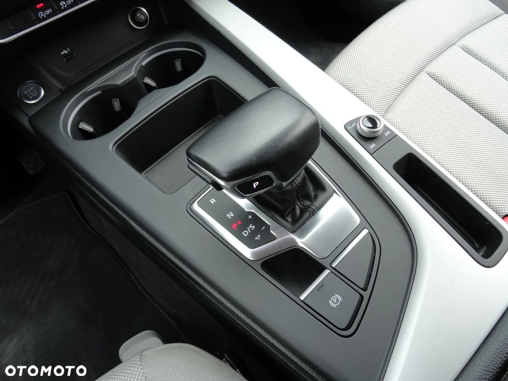 Audi A4 Avant 35 TDI mHEV S Line S tronic - 15