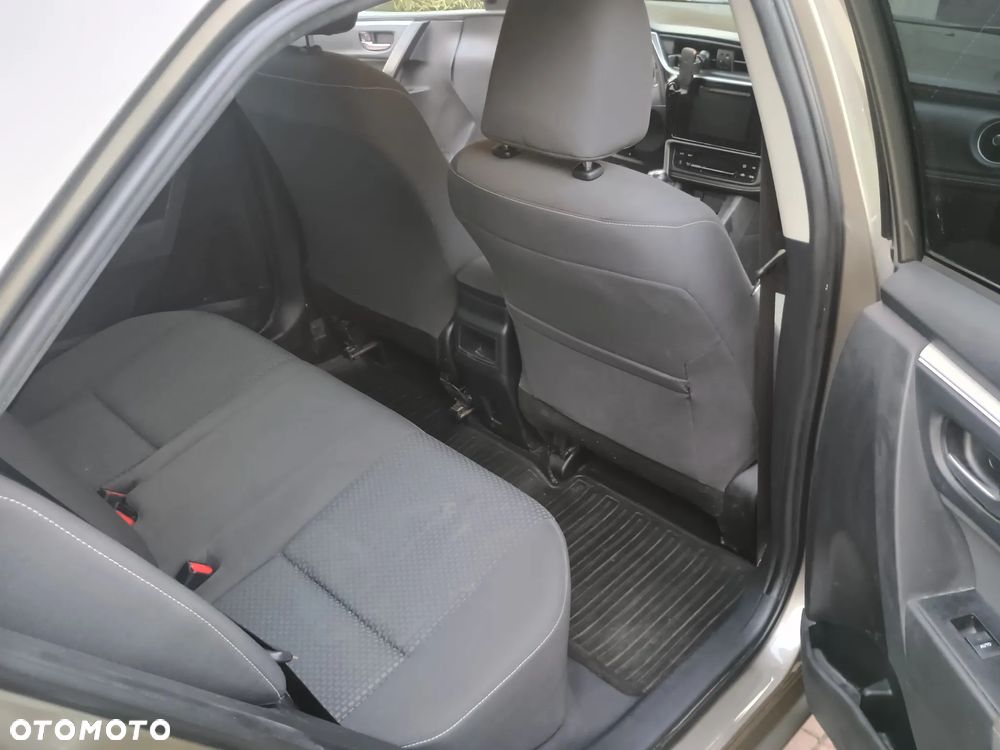 Toyota Corolla 1.6 Comfort - 8
