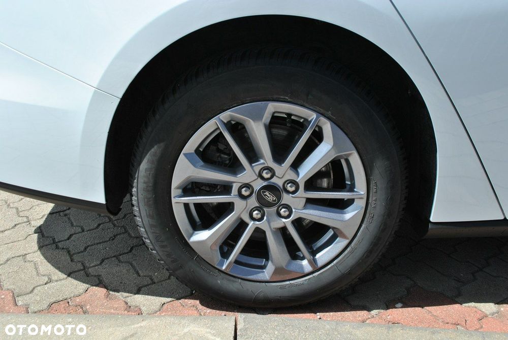 Ford Focus 1.0 EcoBoost Titanium - 27