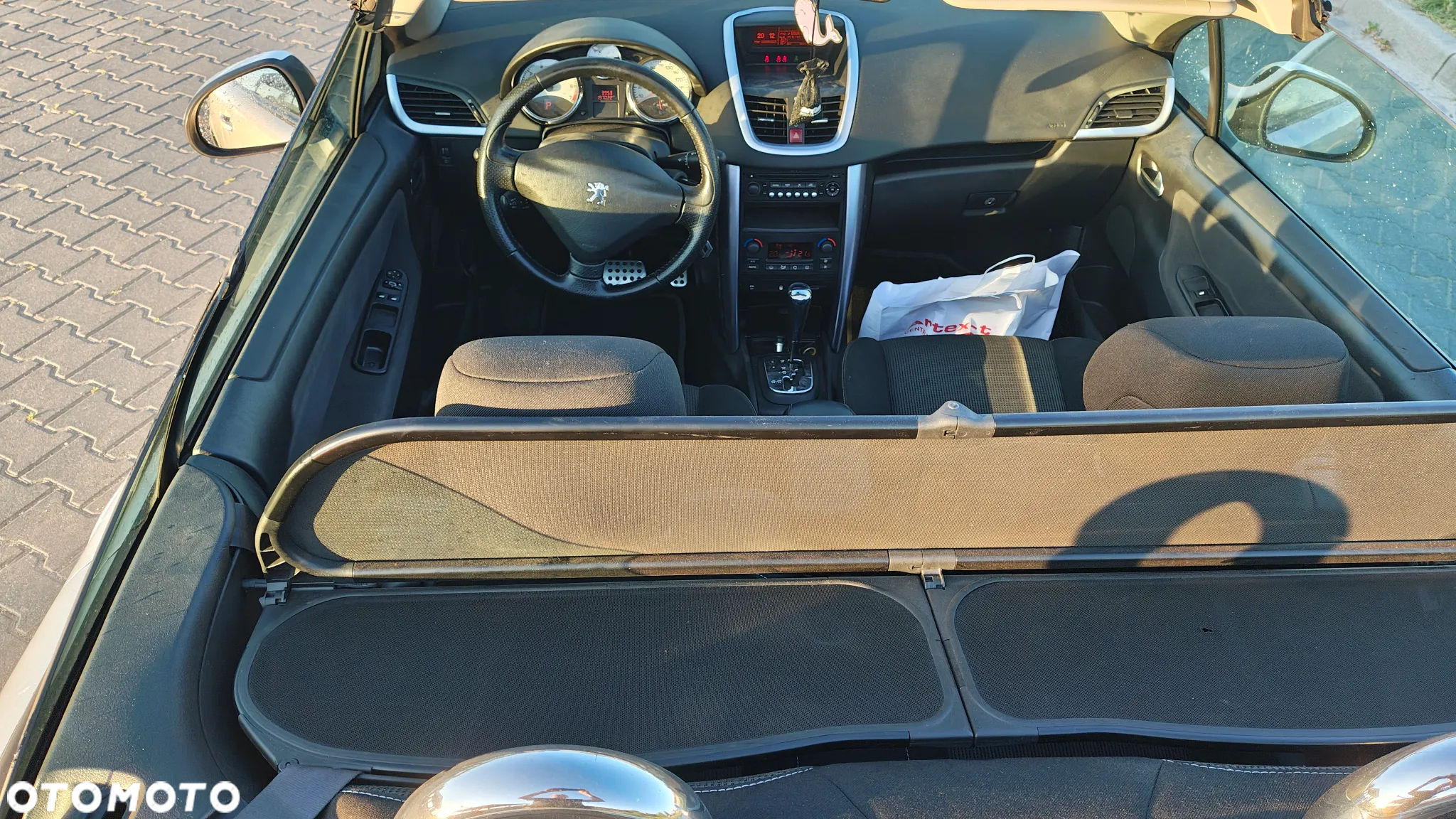 Peugeot 207 CC 1.6 Intense - 7