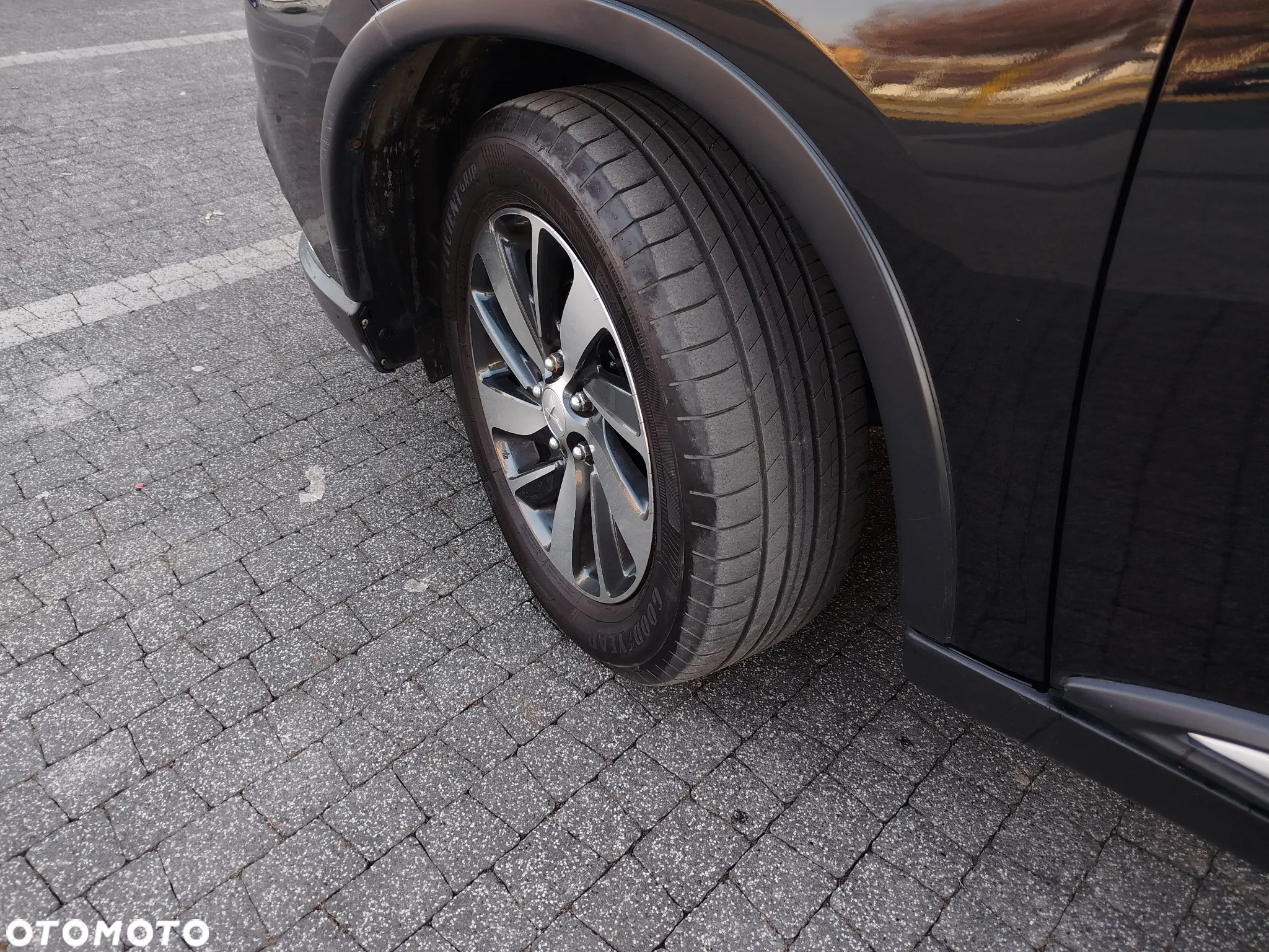 Mitsubishi Outlander 2.2 DID Intense + - 35