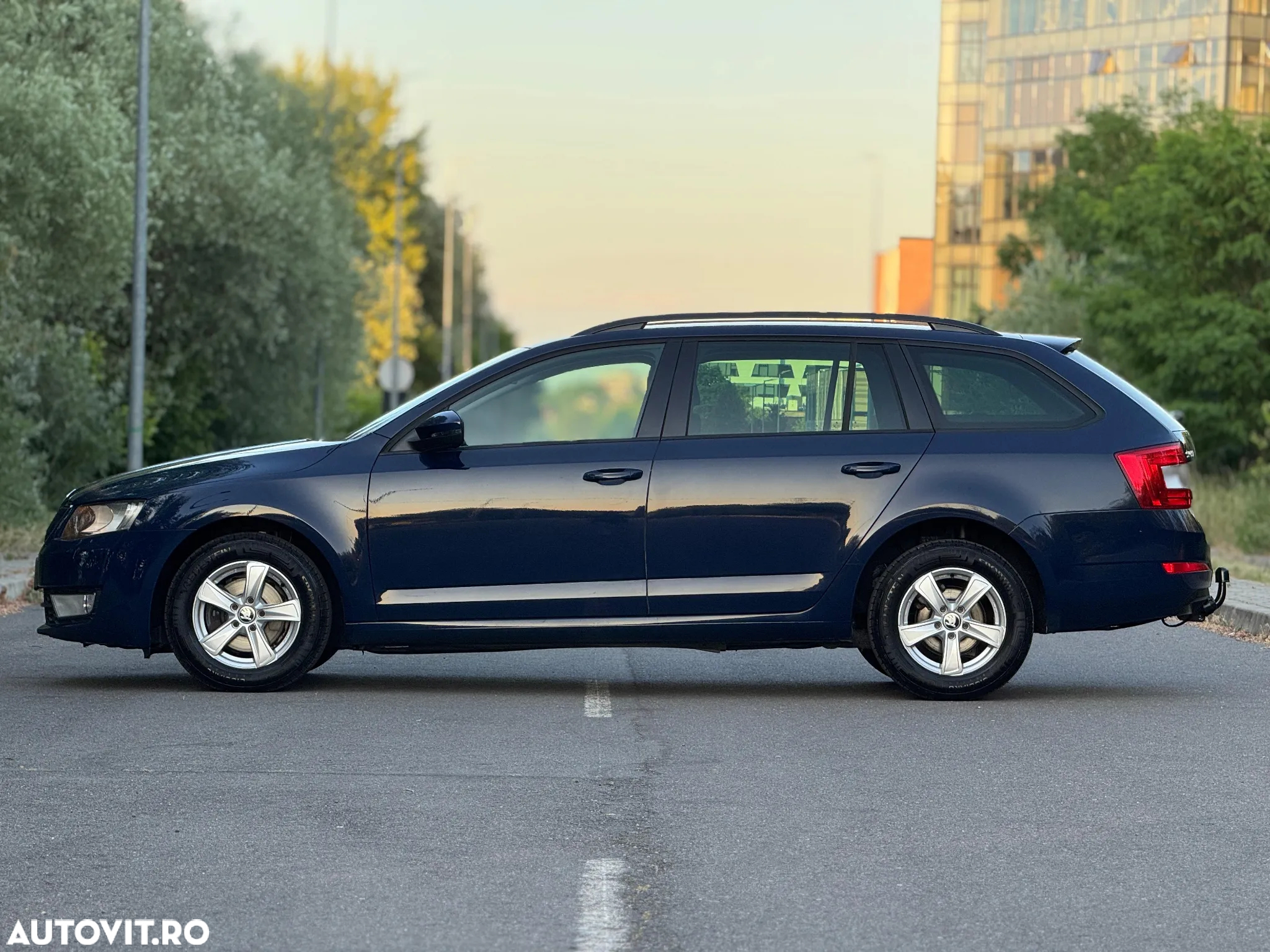 Skoda Octavia 1.6 TDI Business DSG - 26