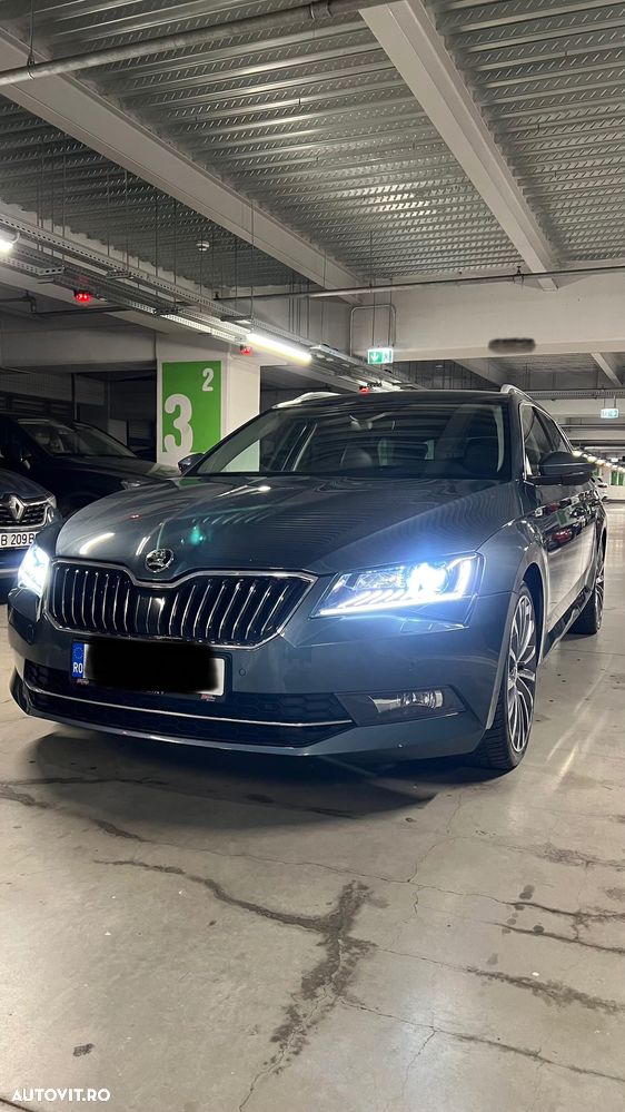 Skoda Superb Combi 2.0 TDI DSG SportLine - 1