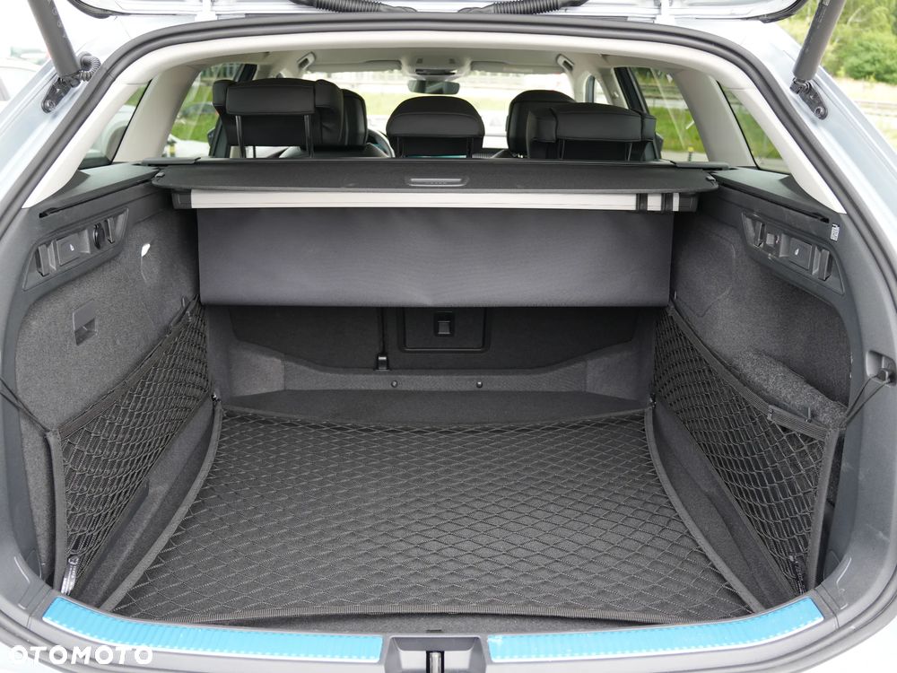 Skoda Superb 2.0 TDI SCR 4x4 L&K DSG - 18