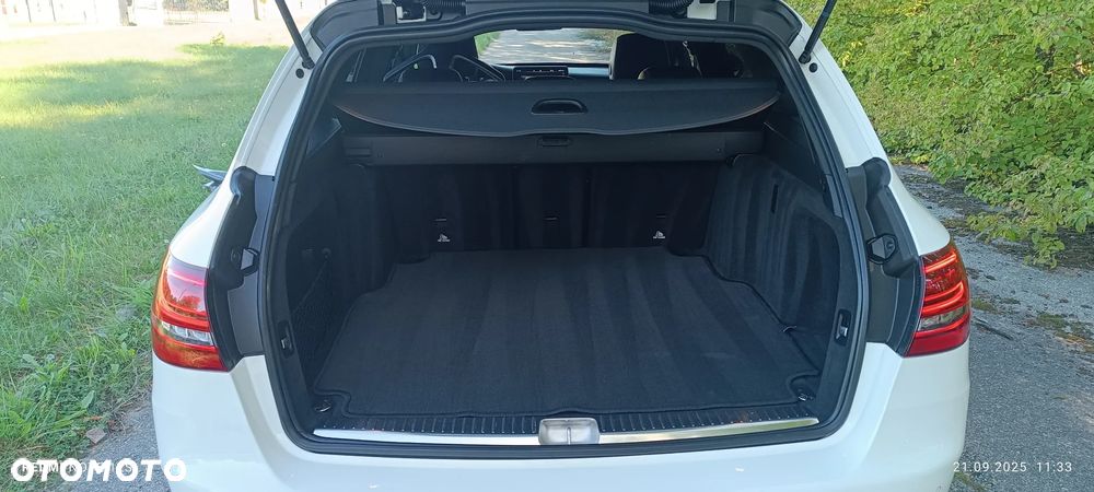 Mercedes-Benz Klasa C 220 d T 9G-TRONIC AMG Line - 14