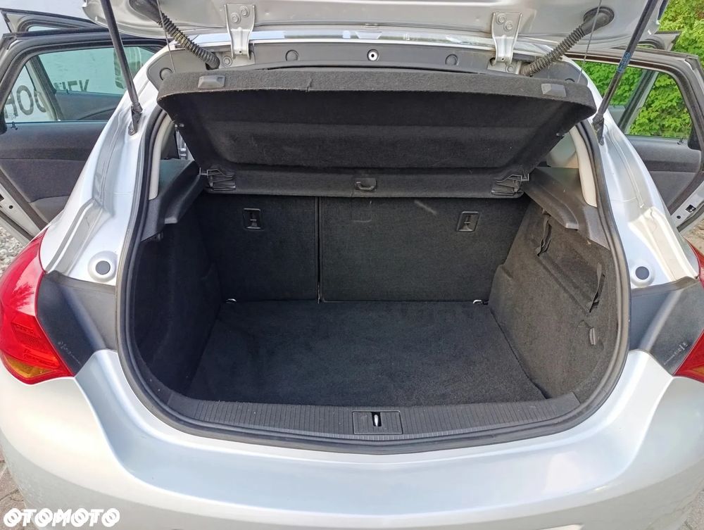 Opel Astra 1.6 Design Edition - 13