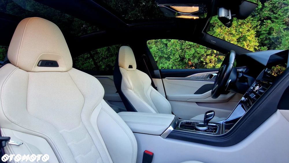 BMW Seria 8 - 26