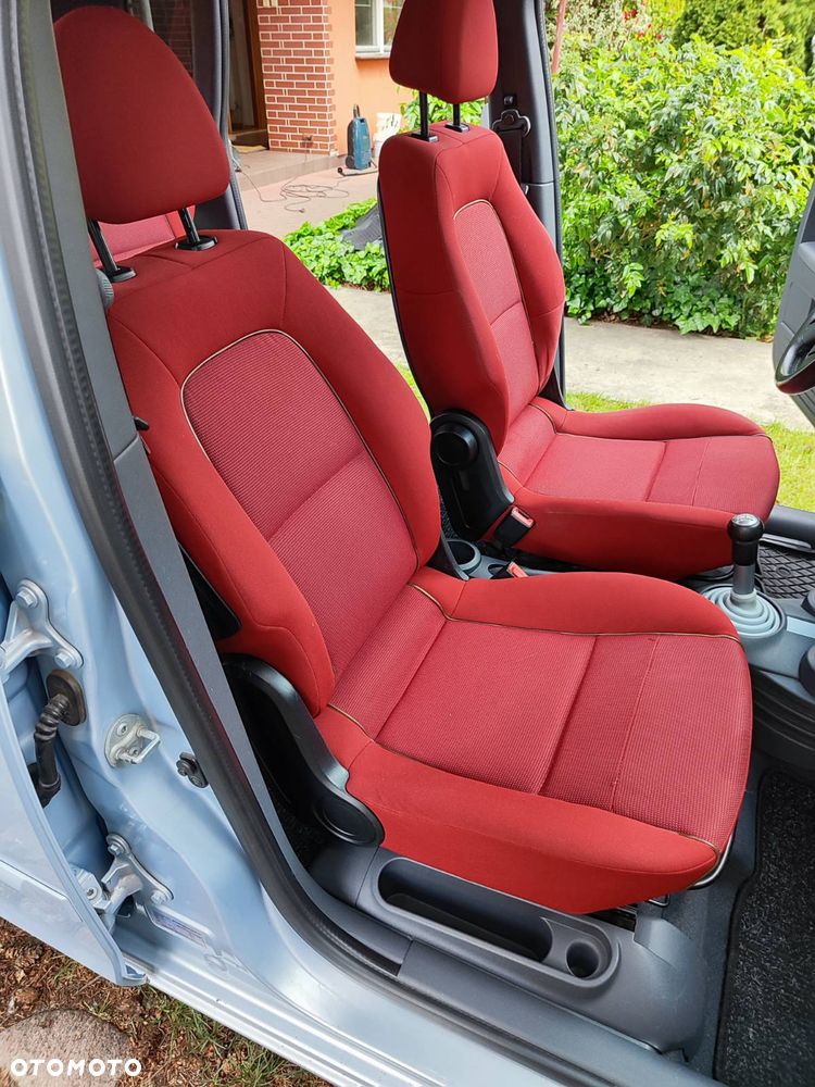 Mitsubishi Colt 1.5 Invite - 9