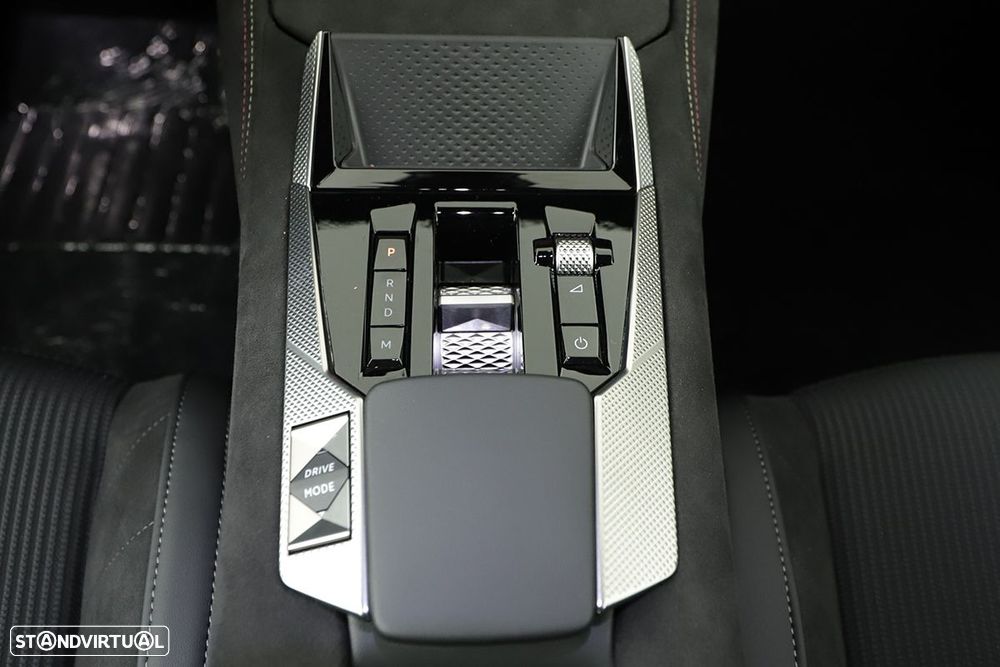 DS DS4 4 1.2 PureTech Performance Line EAT8 - 12