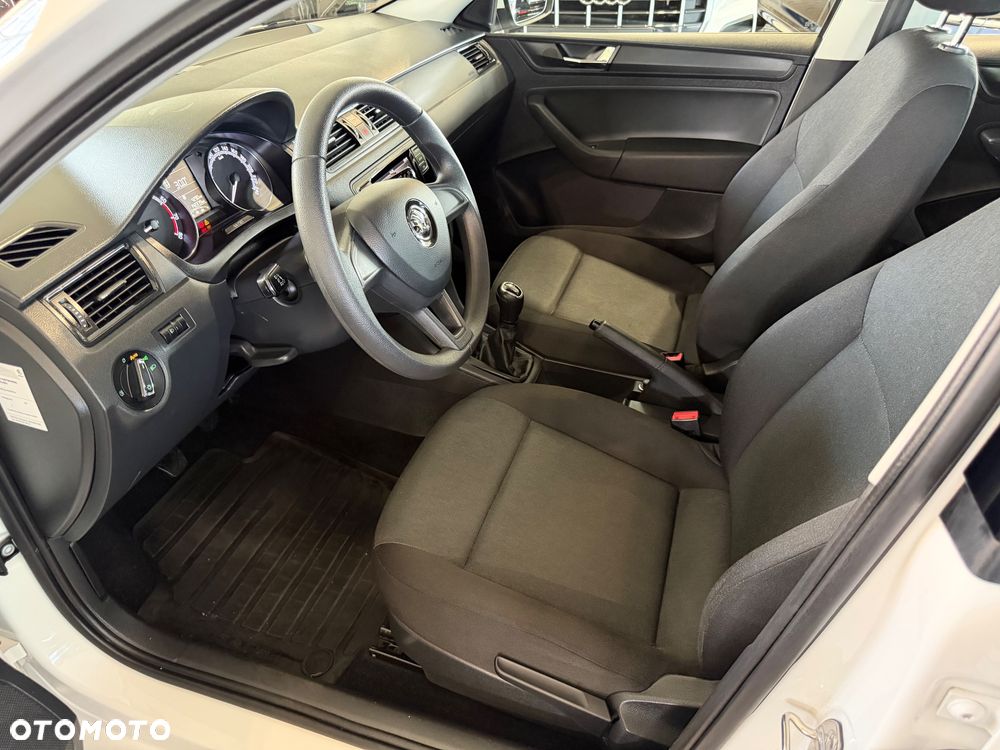 Skoda RAPID 1.0 TSI Active - 16