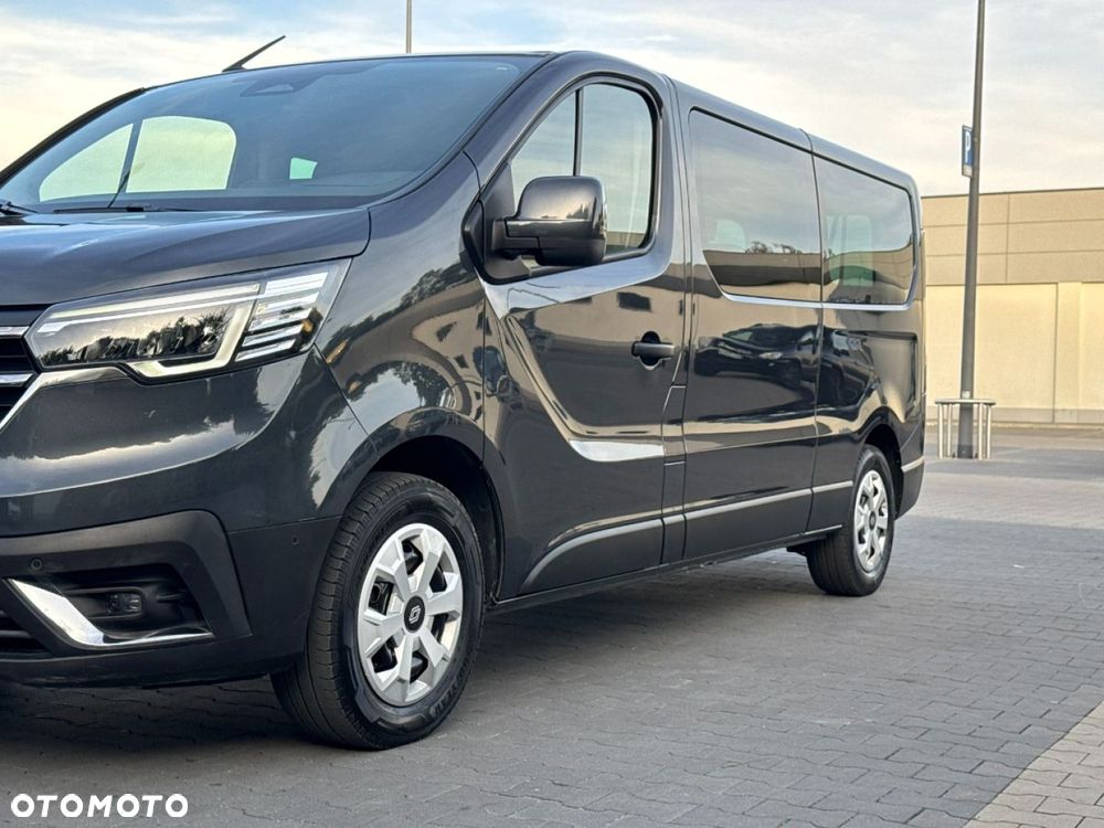 Renault Trafic - 19