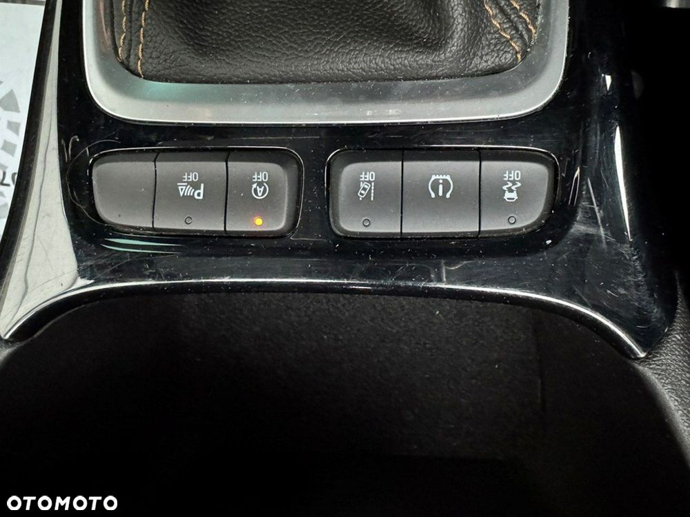 Opel Crossland X - 16