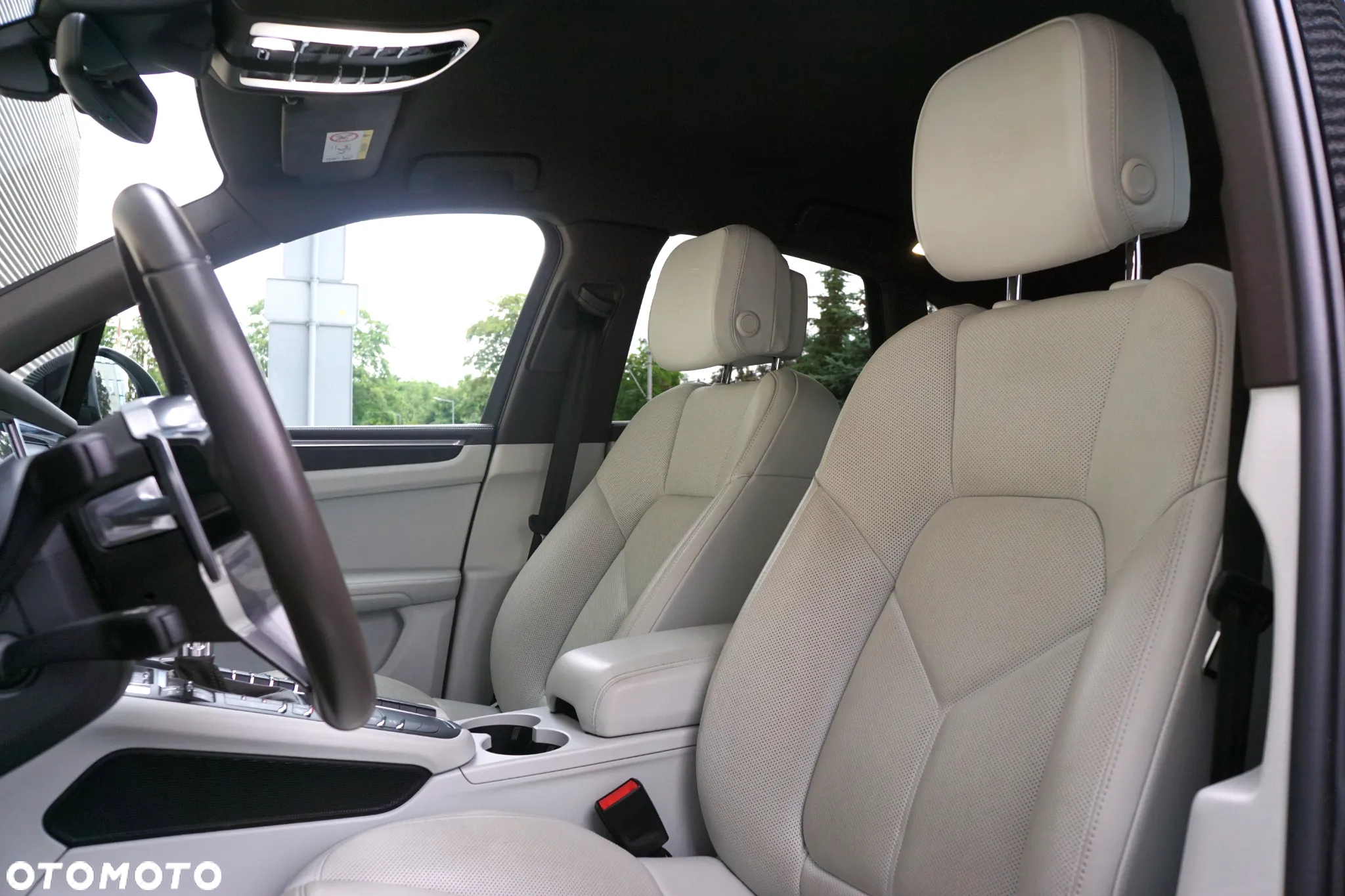 Porsche Macan Standard - 16