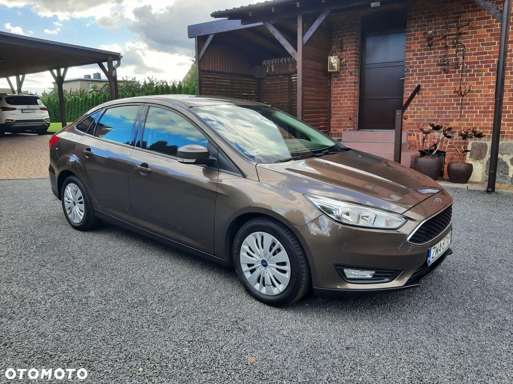 Ford Focus 1.6 SYNC Edition - 3
