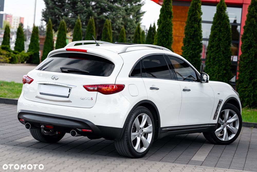Infiniti QX70 3.0d S - 13