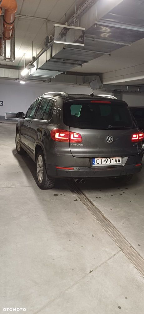 Volkswagen Tiguan 2.0 TDI DPF BlueMotion Technology Sport & Style - 4
